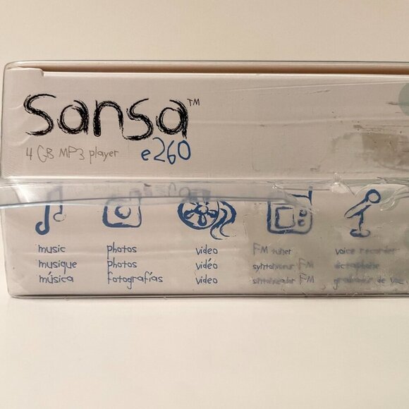 SanDisk Sansa e260 4GB MP3 Audio Video Photo Player With MicroSD Expansion Slot - Picture 14 of 16